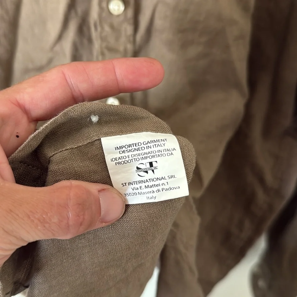 Casual Men's Brown Linen Button-Down Shirt